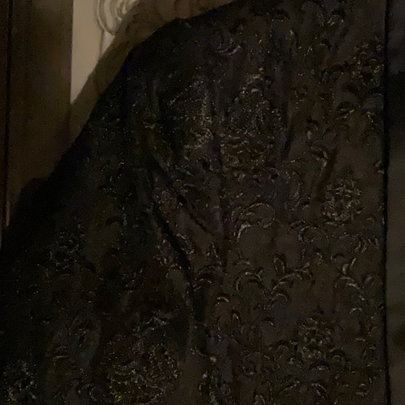 Blazer - Picture 5 of 5